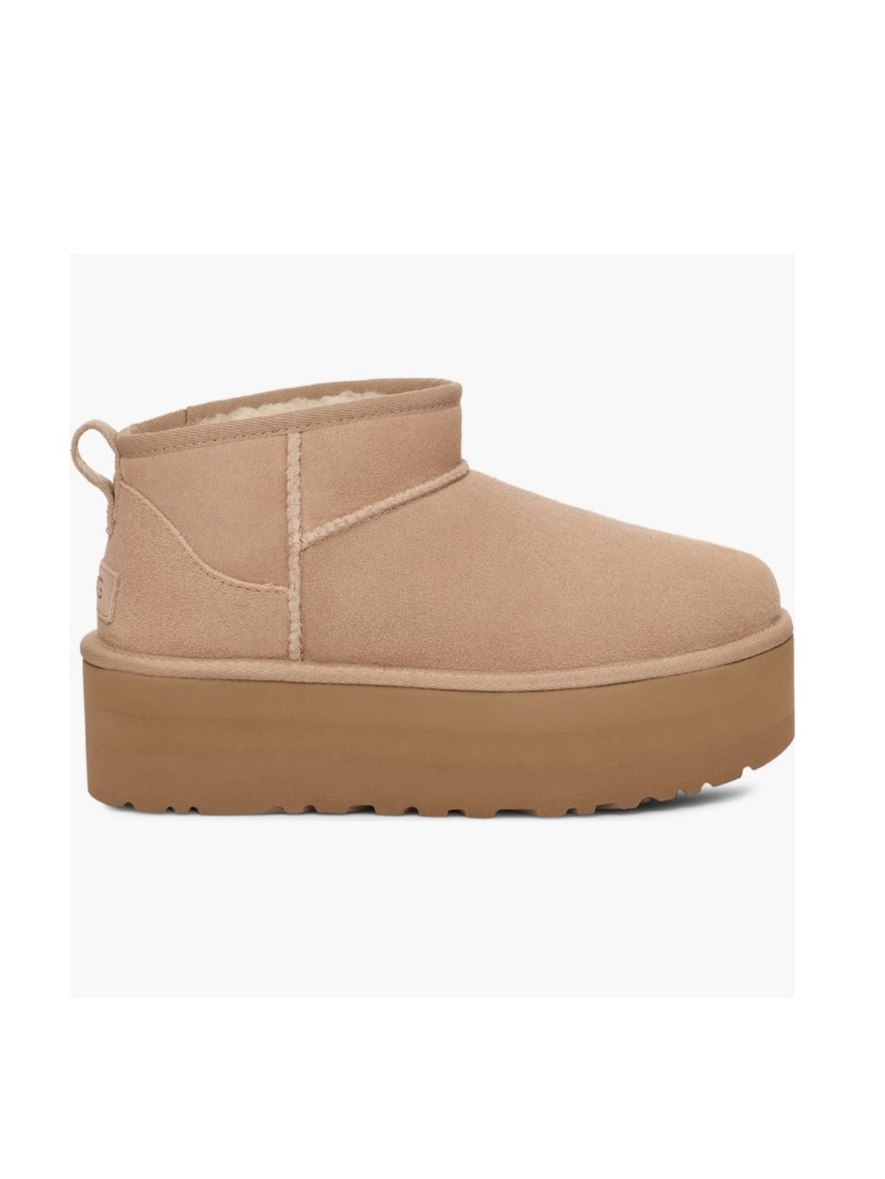UGG women Ultra Mini Platform
Size 9 gently used
Color: Sand